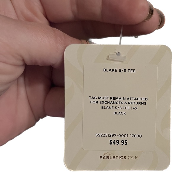 Fabletics Blake Tee in Black Size 4X NWT - Picture 5 of 5